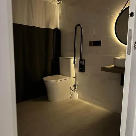 Appartamento Moderno Estudio En El Centro De Valenza