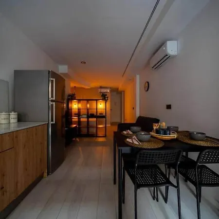 Moderno Estudio En El Centro De Апартаменты